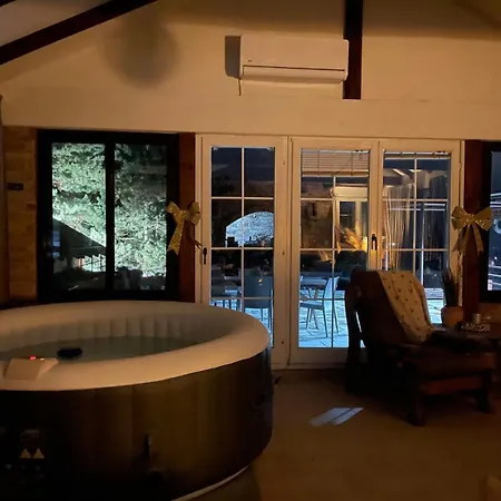 Kuca Sa Bazenom - Lavanda Estate Villa *